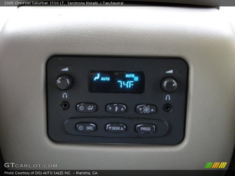Sandstone Metallic / Tan/Neutral 2005 Chevrolet Suburban 1500 LT