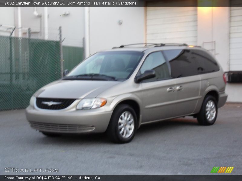 Light Almond Pearl Metallic / Sandstone 2002 Chrysler Town & Country LX