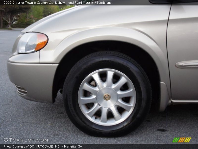 Light Almond Pearl Metallic / Sandstone 2002 Chrysler Town & Country LX