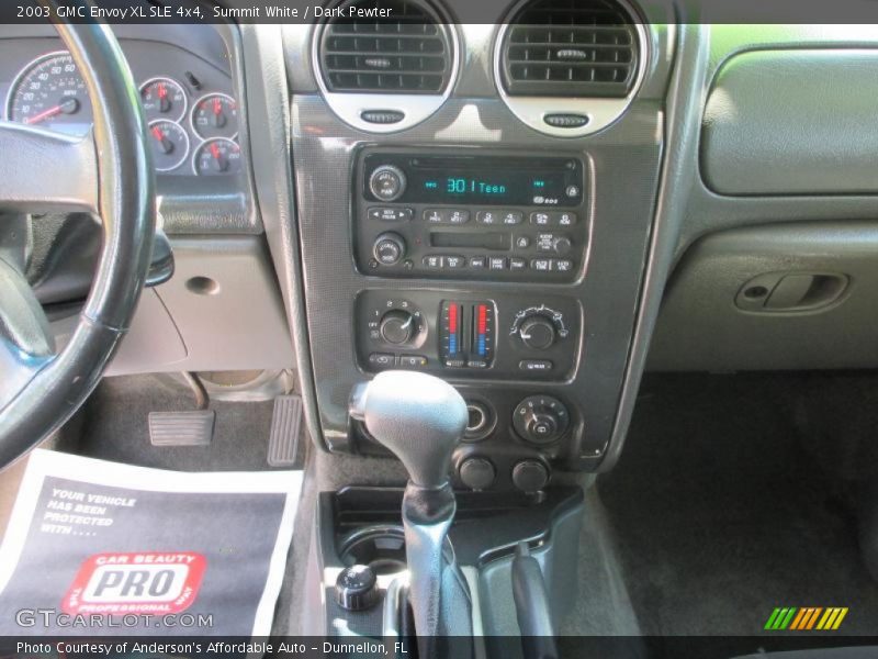 Controls of 2003 Envoy XL SLE 4x4