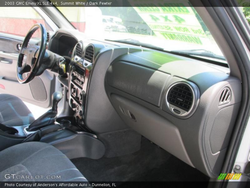 Dashboard of 2003 Envoy XL SLE 4x4