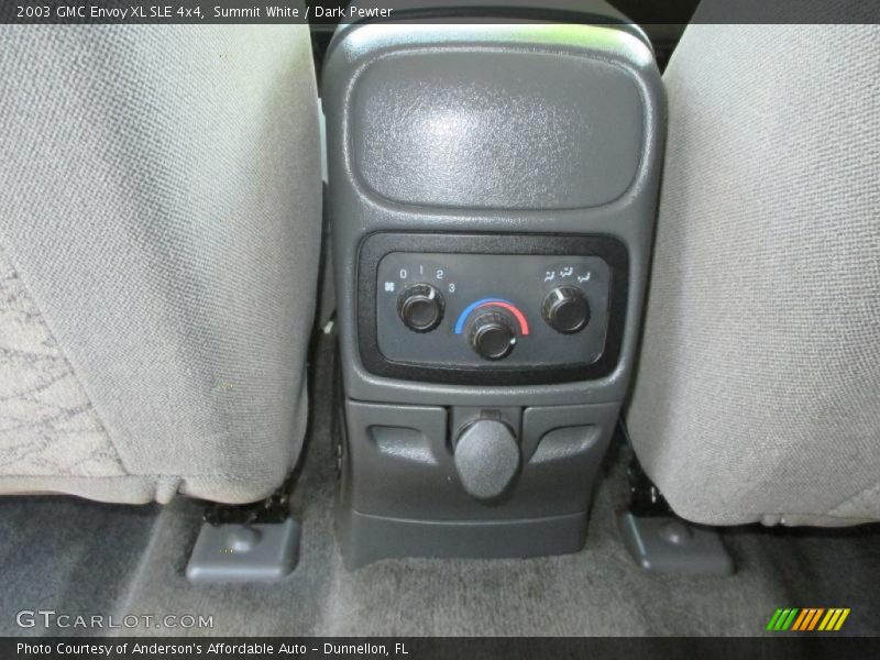 Controls of 2003 Envoy XL SLE 4x4