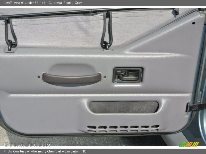Door Panel of 1997 Wrangler SE 4x4