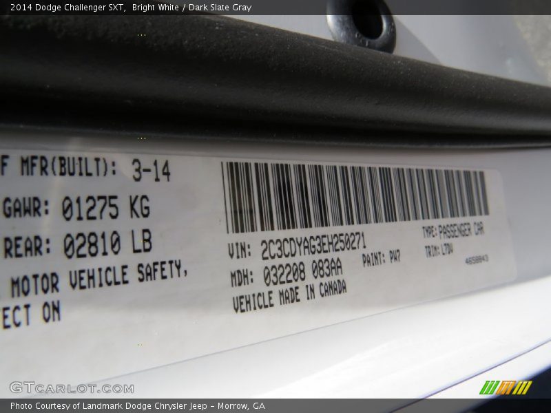 Bright White / Dark Slate Gray 2014 Dodge Challenger SXT