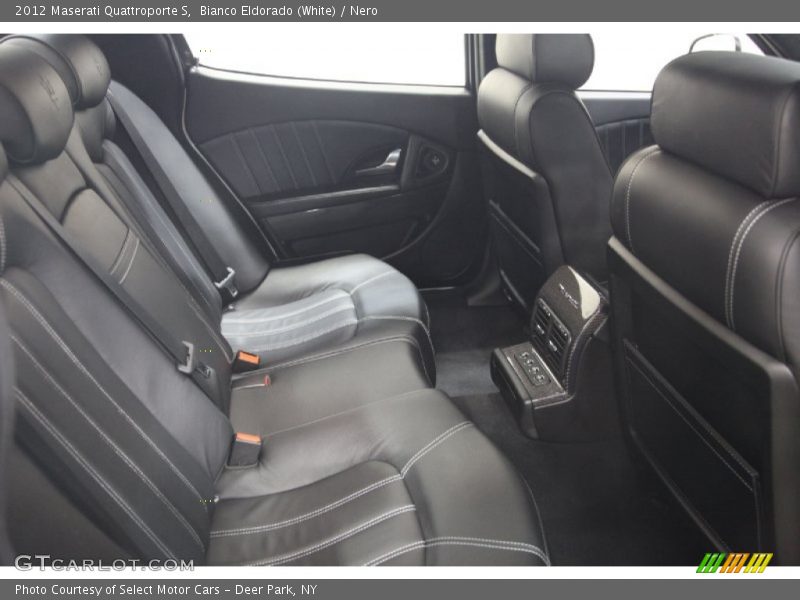 Bianco Eldorado (White) / Nero 2012 Maserati Quattroporte S