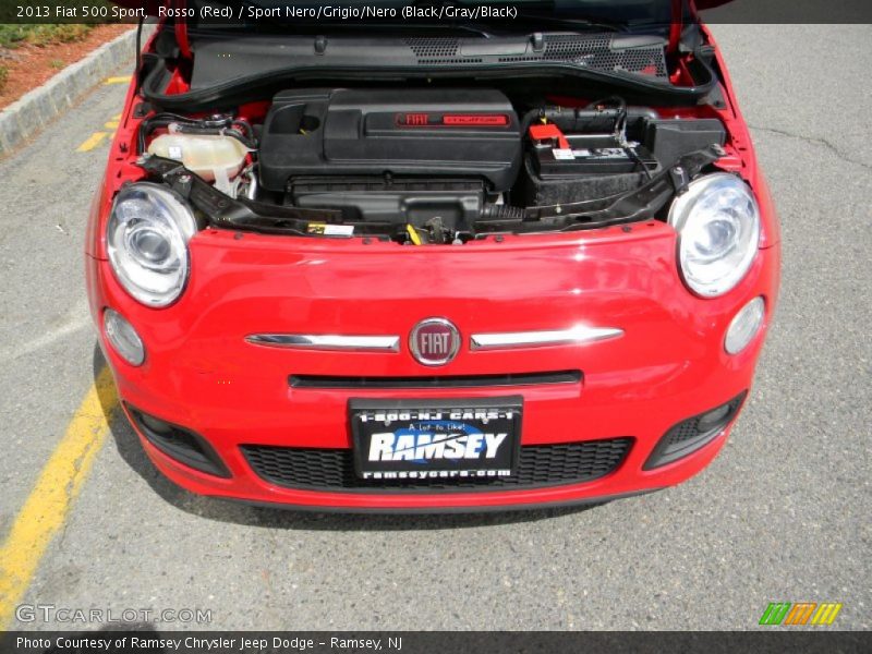 Rosso (Red) / Sport Nero/Grigio/Nero (Black/Gray/Black) 2013 Fiat 500 Sport