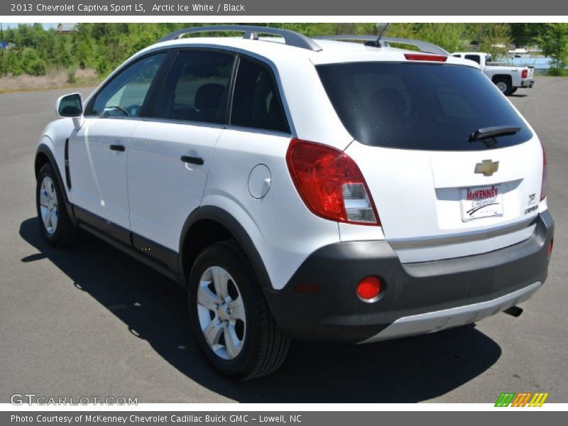 Arctic Ice White / Black 2013 Chevrolet Captiva Sport LS