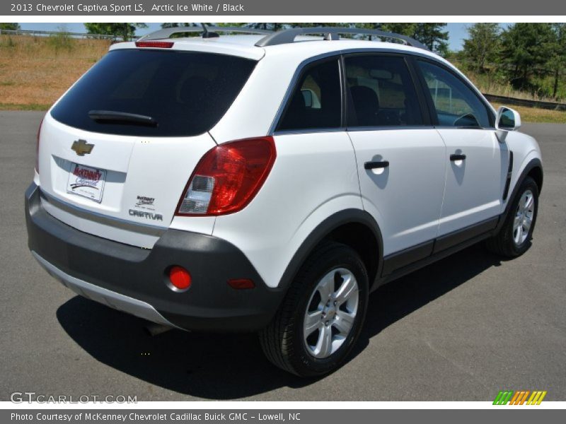 Arctic Ice White / Black 2013 Chevrolet Captiva Sport LS