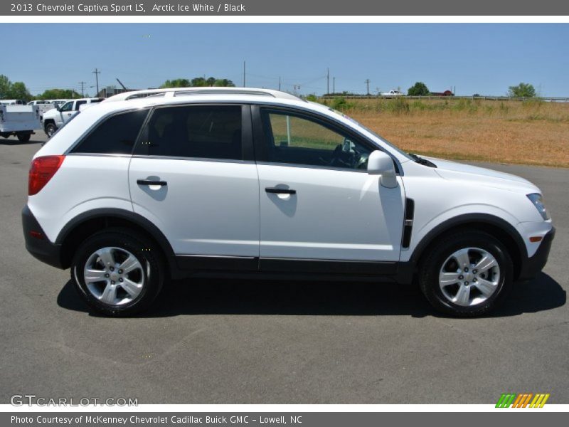 Arctic Ice White / Black 2013 Chevrolet Captiva Sport LS