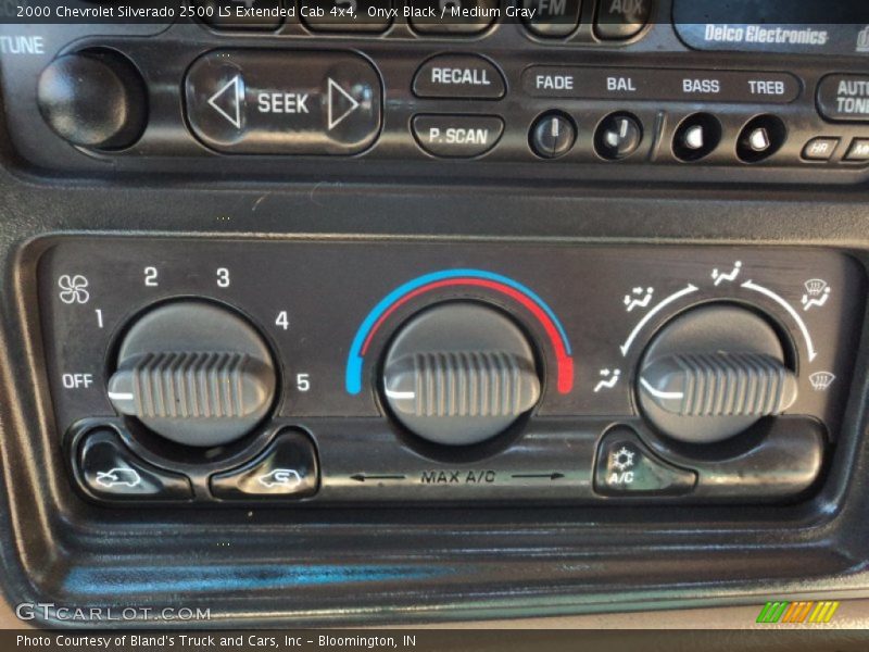 Onyx Black / Medium Gray 2000 Chevrolet Silverado 2500 LS Extended Cab 4x4