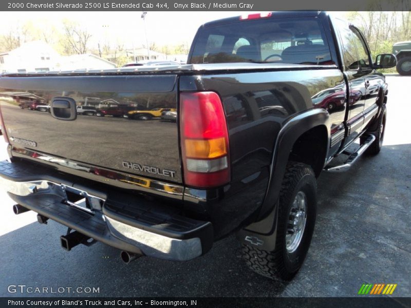 Onyx Black / Medium Gray 2000 Chevrolet Silverado 2500 LS Extended Cab 4x4