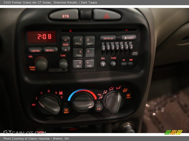 Controls of 2000 Grand Am GT Sedan
