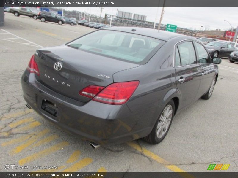 Magnetic Gray Metallic / Graphite 2009 Toyota Avalon Limited