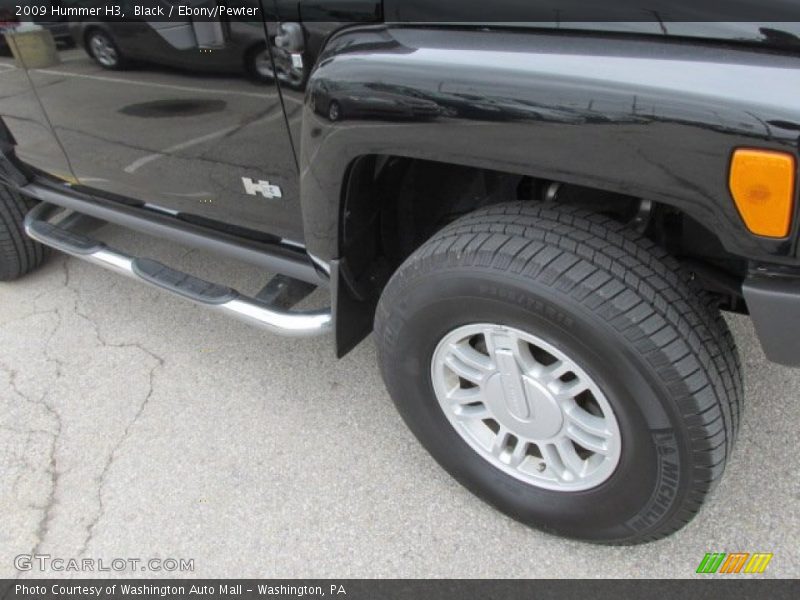 Black / Ebony/Pewter 2009 Hummer H3