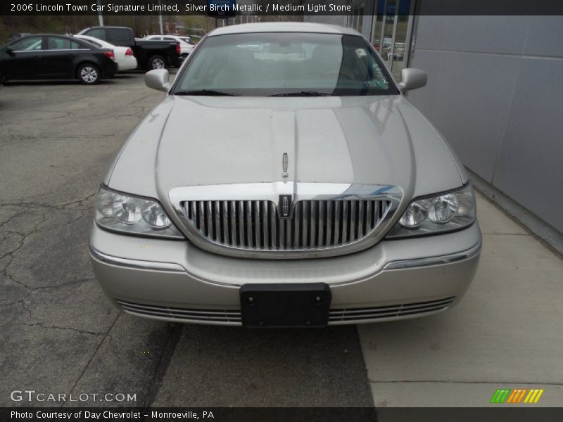 Silver Birch Metallic / Medium Light Stone 2006 Lincoln Town Car Signature Limited