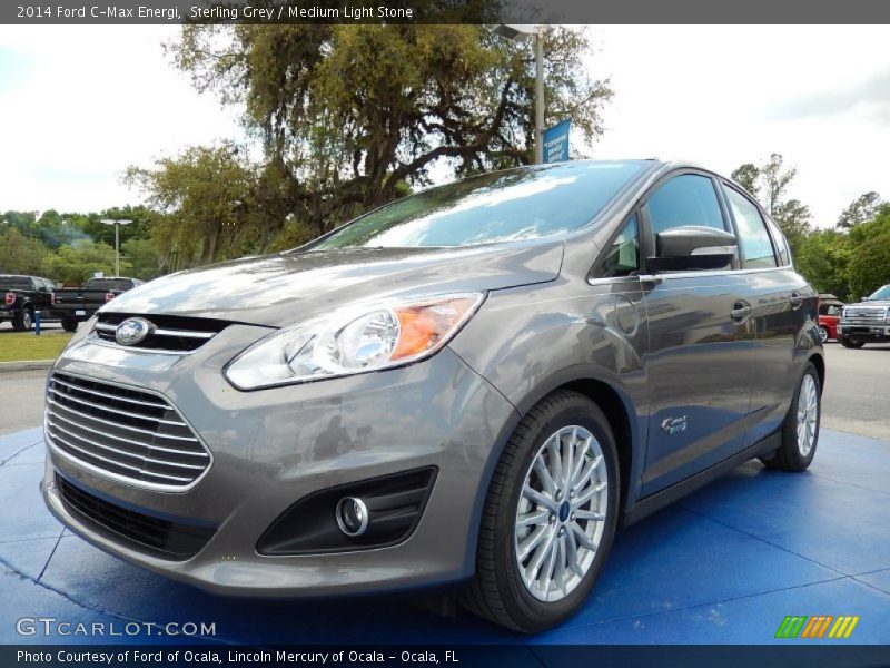 Front 3/4 View of 2014 C-Max Energi