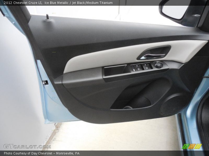 Ice Blue Metallic / Jet Black/Medium Titanium 2012 Chevrolet Cruze LS
