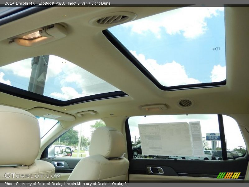 Sunroof of 2014 MKT EcoBoost AWD