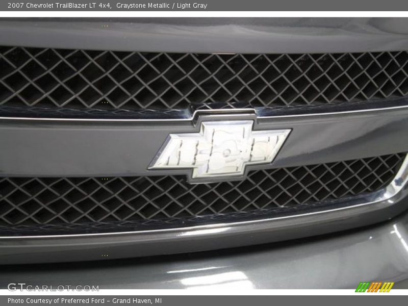 Graystone Metallic / Light Gray 2007 Chevrolet TrailBlazer LT 4x4