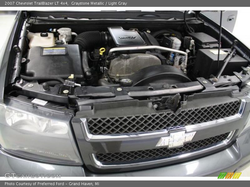 Graystone Metallic / Light Gray 2007 Chevrolet TrailBlazer LT 4x4