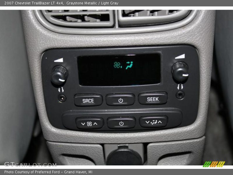 Graystone Metallic / Light Gray 2007 Chevrolet TrailBlazer LT 4x4