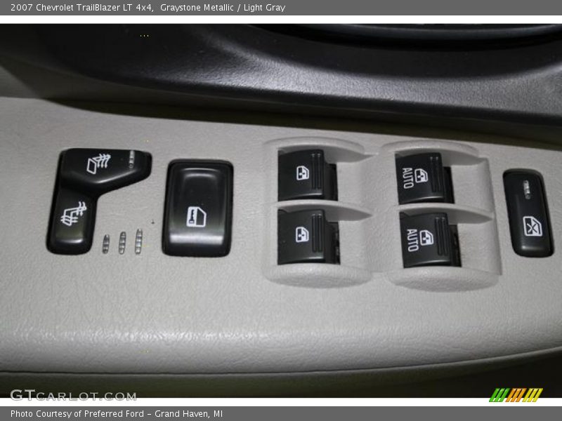 Graystone Metallic / Light Gray 2007 Chevrolet TrailBlazer LT 4x4