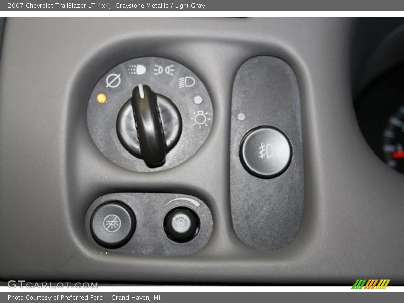 Graystone Metallic / Light Gray 2007 Chevrolet TrailBlazer LT 4x4