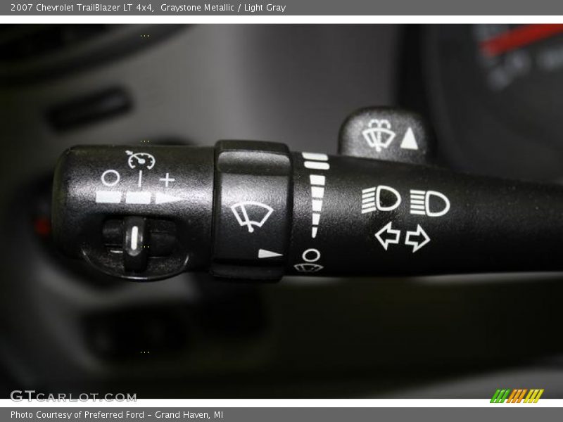 Graystone Metallic / Light Gray 2007 Chevrolet TrailBlazer LT 4x4