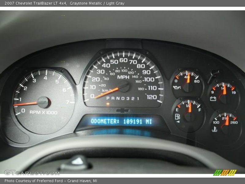Graystone Metallic / Light Gray 2007 Chevrolet TrailBlazer LT 4x4