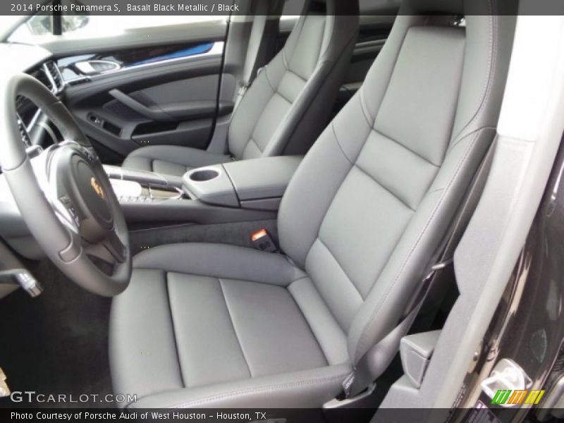 Front Seat of 2014 Panamera S