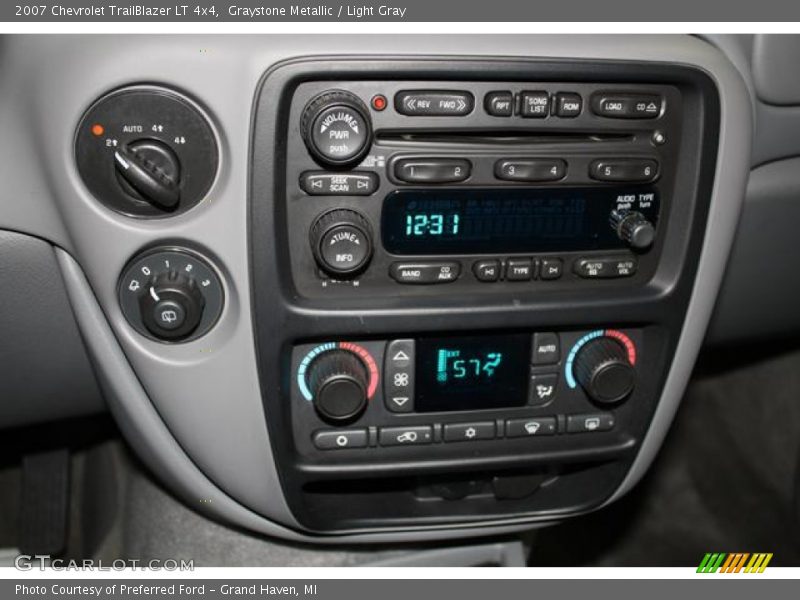 Graystone Metallic / Light Gray 2007 Chevrolet TrailBlazer LT 4x4