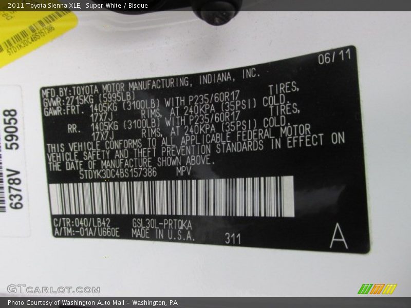 Super White / Bisque 2011 Toyota Sienna XLE