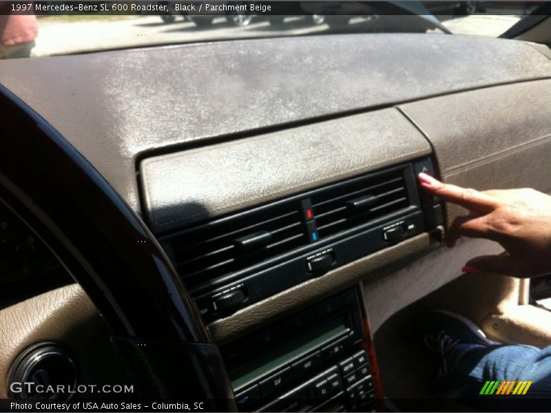 Black / Parchment Beige 1997 Mercedes-Benz SL 600 Roadster