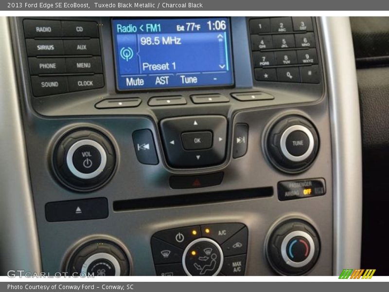 Tuxedo Black Metallic / Charcoal Black 2013 Ford Edge SE EcoBoost
