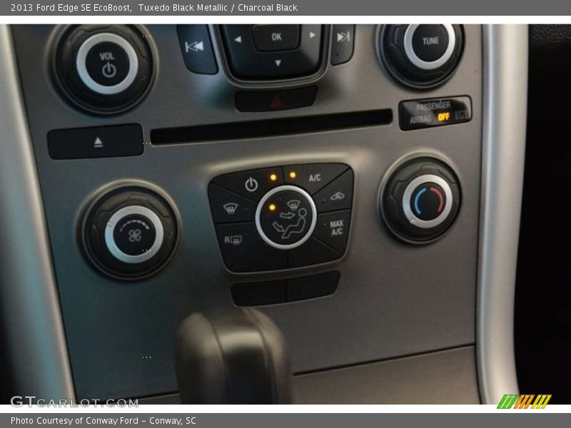 Tuxedo Black Metallic / Charcoal Black 2013 Ford Edge SE EcoBoost
