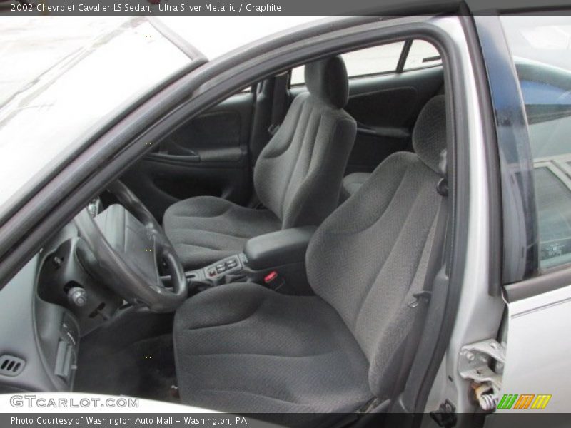 Ultra Silver Metallic / Graphite 2002 Chevrolet Cavalier LS Sedan