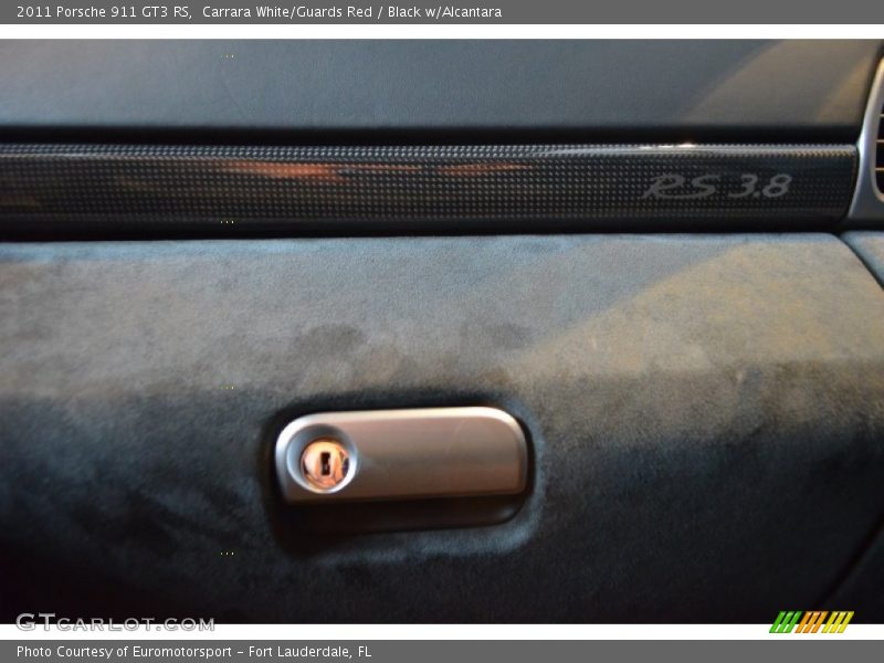 Carrara White/Guards Red / Black w/Alcantara 2011 Porsche 911 GT3 RS