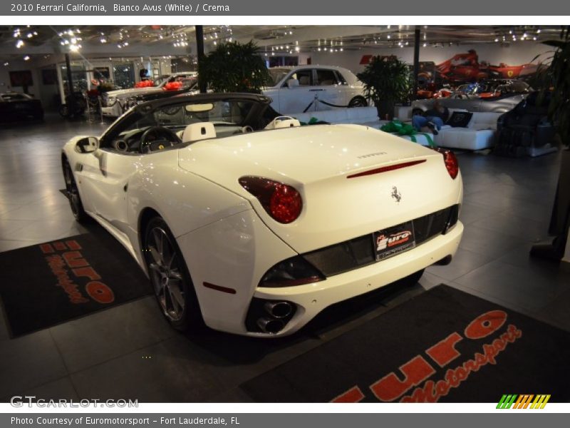 Bianco Avus (White) / Crema 2010 Ferrari California