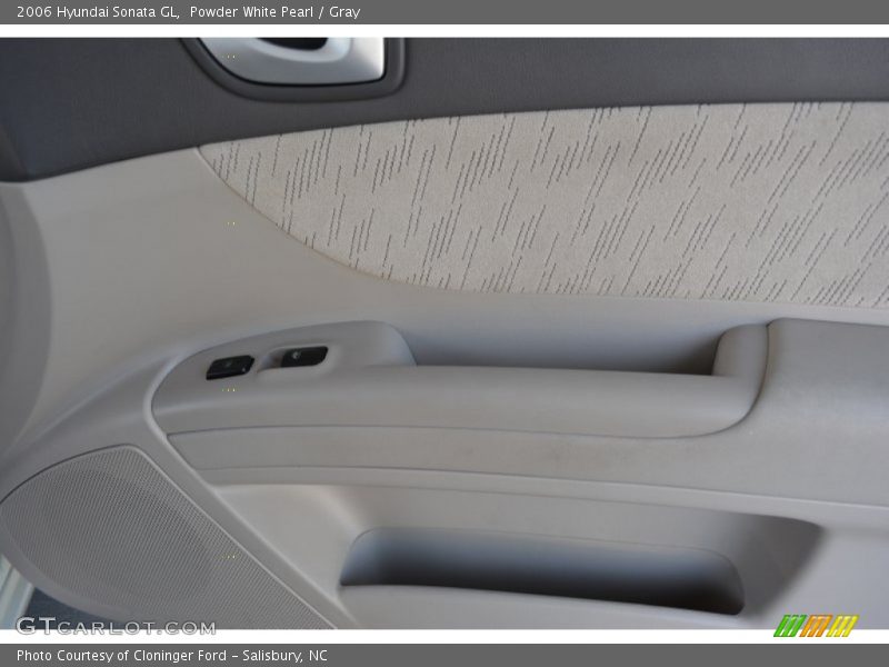 Powder White Pearl / Gray 2006 Hyundai Sonata GL