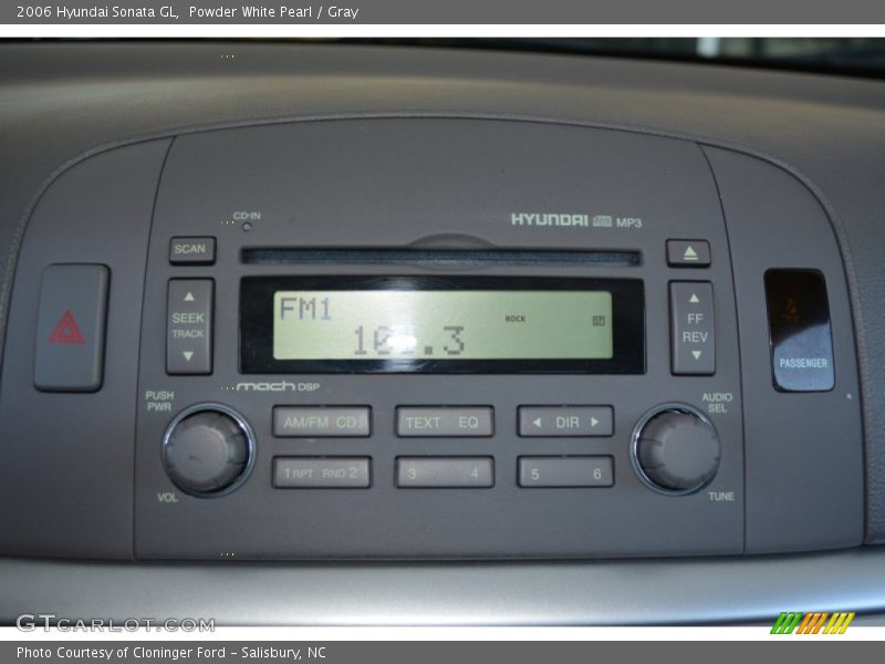 Powder White Pearl / Gray 2006 Hyundai Sonata GL