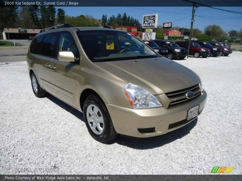 Sunset Gold / Beige 2006 Kia Sedona EX