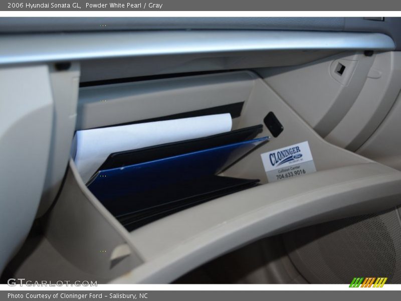 Powder White Pearl / Gray 2006 Hyundai Sonata GL