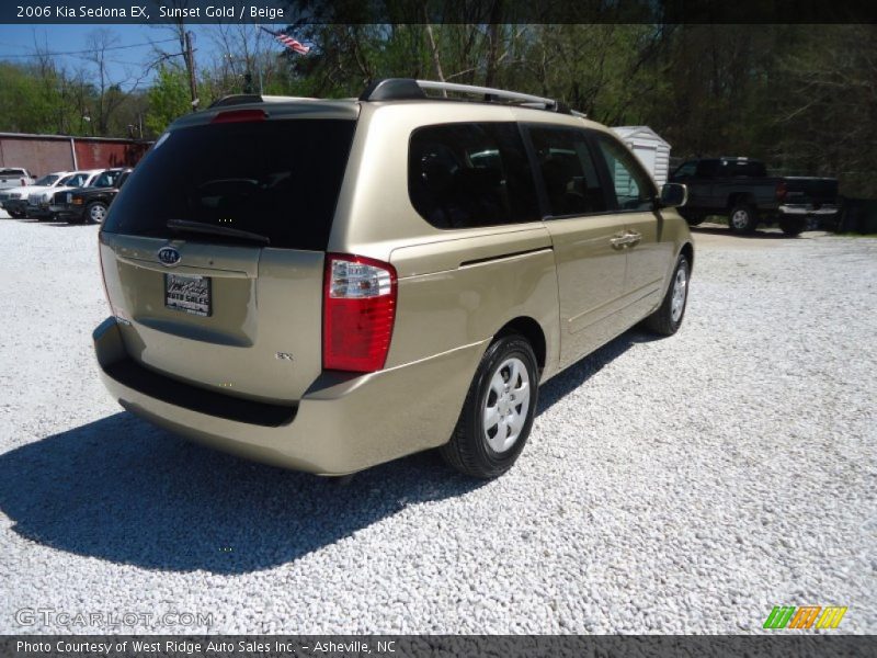 Sunset Gold / Beige 2006 Kia Sedona EX