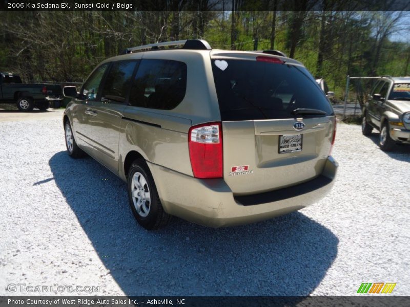 Sunset Gold / Beige 2006 Kia Sedona EX