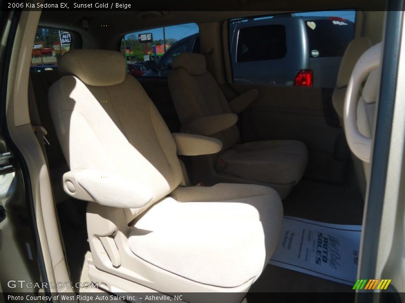 Sunset Gold / Beige 2006 Kia Sedona EX