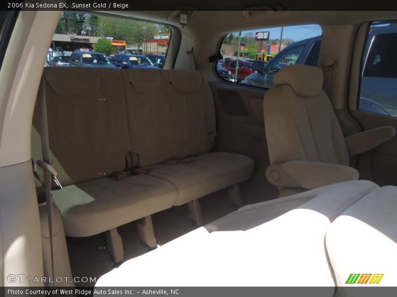 Sunset Gold / Beige 2006 Kia Sedona EX