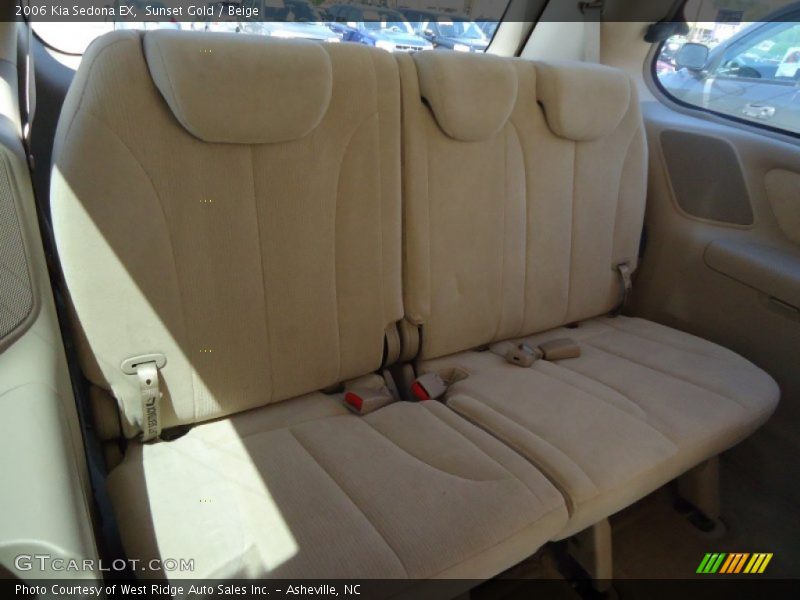 Sunset Gold / Beige 2006 Kia Sedona EX