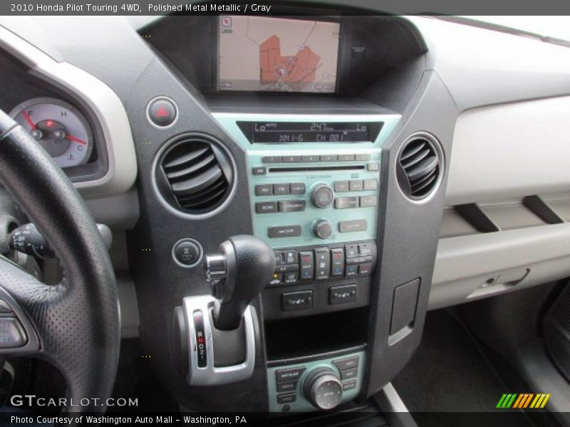 Polished Metal Metallic / Gray 2010 Honda Pilot Touring 4WD