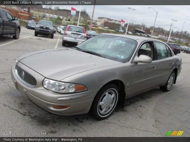 Front 3/4 View of 2000 LeSabre Custom