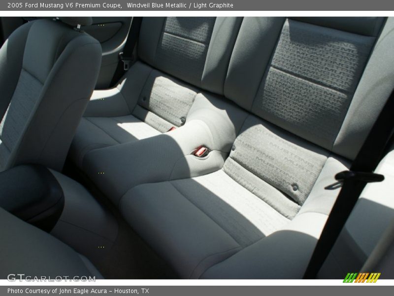 Windveil Blue Metallic / Light Graphite 2005 Ford Mustang V6 Premium Coupe